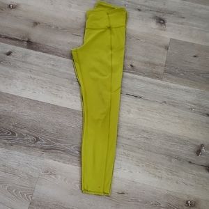 Lululemon size 8